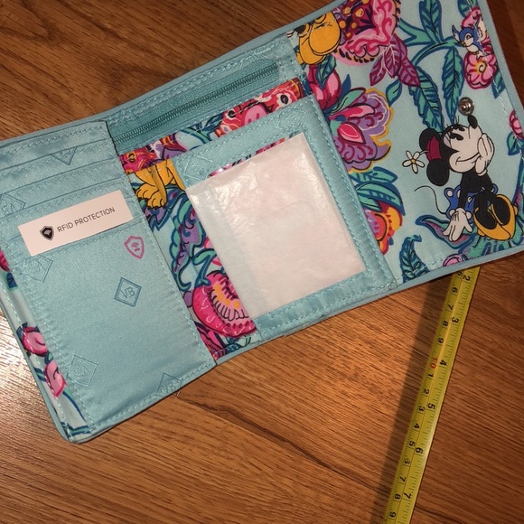 🌸💎🌸 💋Vera B x Disney Vibes💋 🌸💎🌸 Wallet - Picture 6 of 11